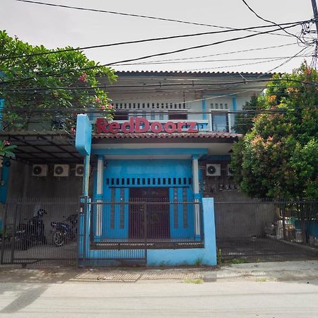 Reddoorz Near Margonda Raya 호텔 데폭 외부 사진